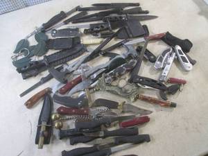 (BSB) Assortment of Misc Knives Etc...