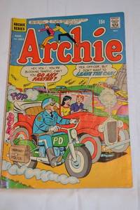 lot 12 image: Archie Comic Book Issue No. 202 Aug 1970