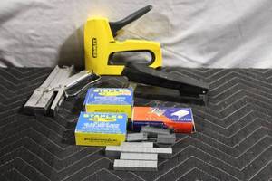 lot 128 image: Set of Staple Guns with Assorted Staples