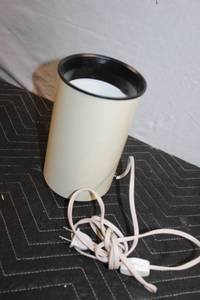lot 173 image: CA Lighson Electric Coffee Mug Warmer