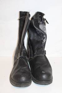 lot 245 image: Pair of Black Used Heavy-Duty Leather Boots