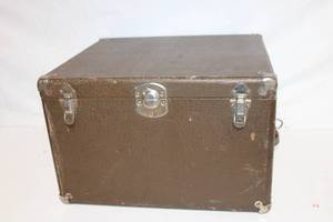 lot 255 image: Vintage Brown Leather Storage Trunk with Metal Clasps