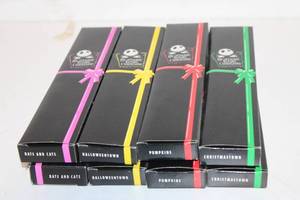 lot 293 image: The Nightmare Before Christmas Gift Set and Collectors Watch