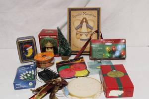 lot 301 image: Assorted Christmas and Holiday Decorations Collection