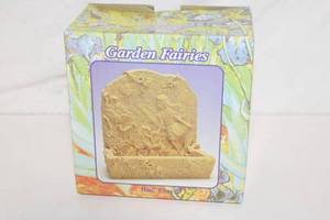 lot 328 image: Garden Fairies Wall Trellis Plaque with Floral Motif
