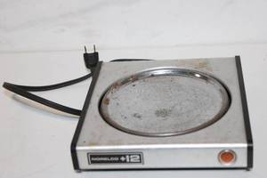 lot 334 image: Used Norelco 12 Electric Hot Plate