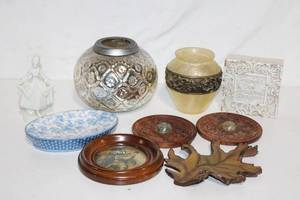 lot 402 image: Collection of Decorative Ceramic and Metalware Pieces