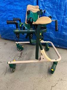 lot 15 image: Rifton Childs Gait Trainer - Great Condition