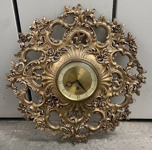 Beautiful Vintage Syroco Gold Gilt Molded Wall Clock