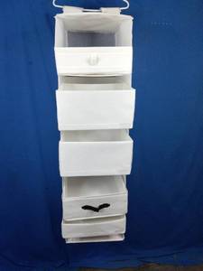 lot 21 image: Hanging Closet Organizer