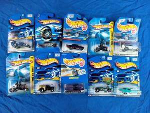lot 50 image: 10 New Hot Wheels