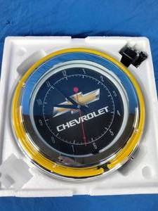 lot 68 image: Chevrolet Neon Clock