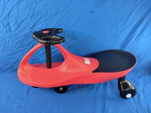 lot 75 image: The Original PlasmaCar by PlaSmart for Toddlers