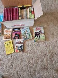lot 27 image: Kids Books