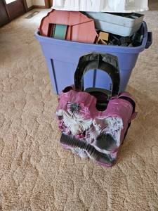 lot 34 image: Large Tote full of toys