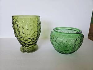 lot 79 image: Green Glass
