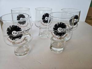 lot 84 image: MCM Hugal Haus Glassses and misc glassware