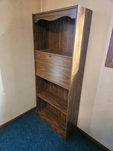 lot 118 image: Free Standing Shelf