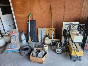 lot 143 image: Misc. Garageshop