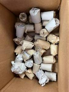 lot 14 image: Assorted Box of 5ml Micro Beakers