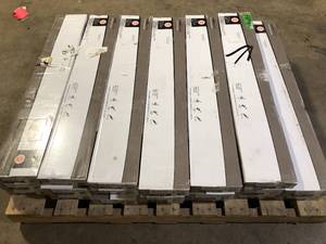 Pallet 20 Boxes of Traffic Master Peel and Stick Flooring   Customer Returns See Pictures