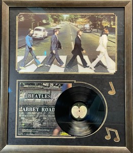 lot 425 image: The Beatles Abbey Road Framed Vinyl Record Display
