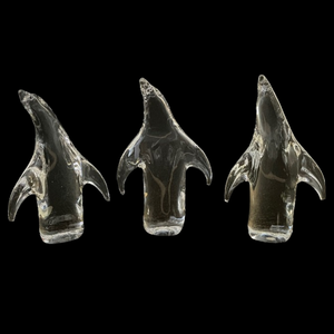 lot 311 image: Set of Three FM Ronneby Sweden Art Crystal Penguins  Auction Estimate $350 - $800