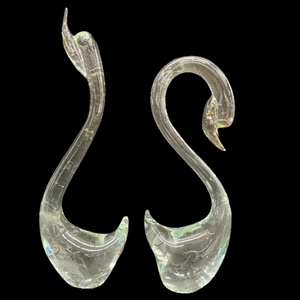 lot 323 image: Pair of Crystal Swan Sculptures