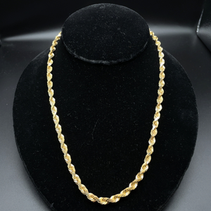 lot 231 image: Classic Twisted Rope Chain Necklace in 14k Yellow Gold VIDEO