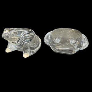 lot 401 image: Val St. Lambert and Baccarat Crystal FrogToad Figurines