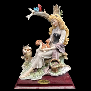 lot 458 image: Walt Disneys Sleeping Beauty Figurine by Giuseppe Armani
