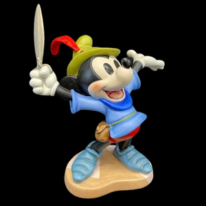 lot 464 image: Walt Disney Classics Collection Brave Little Tailor Mickey Mouse Figurine (1993)
