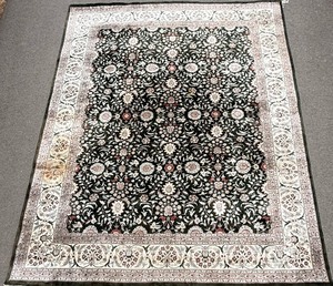 lot 437C image: Large Traditional Green Floral Area Rug  Ornate Persian-Style Design