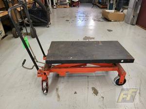 lot 31 image: Hydraulic Lift Table, 39.5x20.5 in Surface, Orange & Black