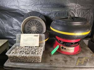 lot 37 image: Thumlers Tumbler Ultra-Vibe 45 Vibratory Case Tumbler, 45 lb Capacity