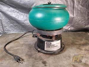 lot 38 image: RCBS Vibratory Case Cleaner, 115 VAC, 60 Hz, 0.73 amp