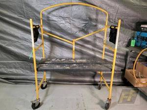 lot 64 image: Scaffold Platform Model US7101, Yellow, Foldable with Casters