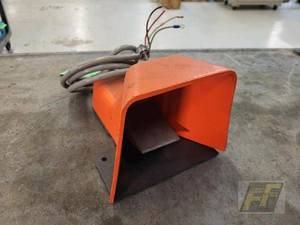 lot 93 image: Linemaster Classic II Foot Switch, 20A 125-250VAC, NEMA Type 2, 4, 13