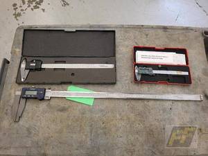 lot 108 image: Fowler, SPI, and other Digital Calipers with Cases