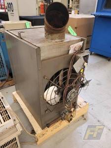 lot 129 image: Sterling Radiator DF-100 Gas Unit Heater, 100,000 BTUhr, Serial C8744083