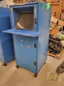 lot 132 image: Industrial Printer Cabinet with HP Deskjet 5550, Serial MY29D1J320