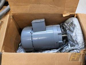 lot 134 image: Magnetek Century Electric Pump Motor, 200-230460V, 3450 RPM, 3-Phase