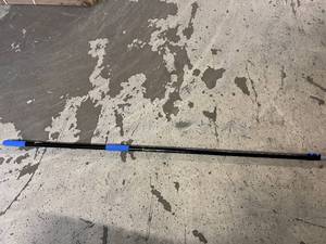 lot 8 image: 18 Eversprout Telescopic Pole