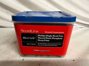 lot 25 image: 30lbs of 1 14 SteeLinx Screws