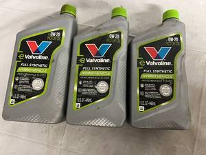 lot 43 image: Valvoline Full Synthetic Motor Oil - 0W-20