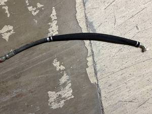 lot 51 image: 4.5ft long, 6000psi, 34 Hydrauliuc Hose with Fittings