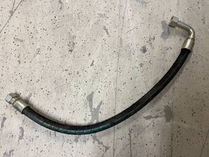 lot 64 image: 3.5ft, 300PSI, 1 Hydraulic Hose with Fittings