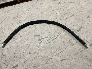 lot 66 image: 6.5ft, 1 Hydraulic Hose with Fittings
