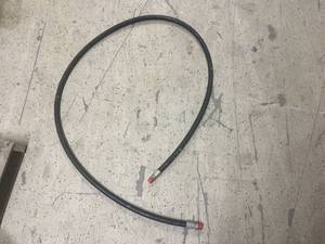 lot 67 image: 9ft, 4000PSI, 58 Hydraulic Hose with Fittings
