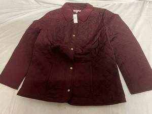lot 86 image: Talbots Womens Quilted Jacket - M
